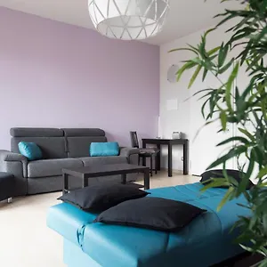 Youhosty - Inganni 74 , Milan Italie